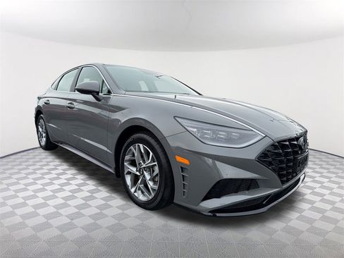 Used 2023 Hyundai Sonata SEL image 3