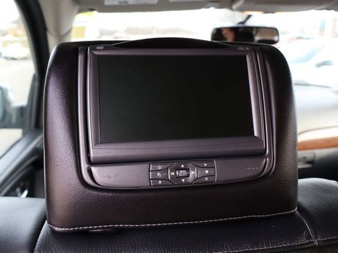 Used 2015 Nissan Armada Platinum w/ 2nd Row Captain Seat Package image 45