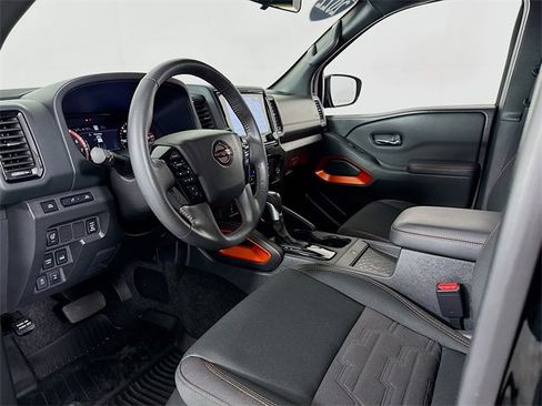 Certified 2022 Nissan Frontier PRO-4X image 7