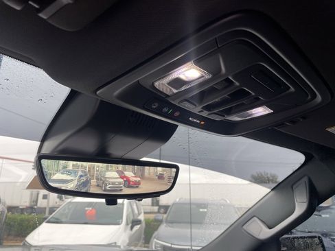 Used 2024 GMC Sierra 1500 AT4 w/ Technology Package image 21