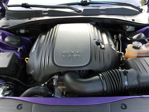 Used 2018 Dodge Charger R/T w/ Plus Group image 40