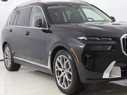 Used 2023 BMW X7 xDrive40i w/ Premium Package image 43
