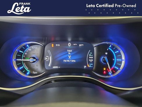 Used 2023 Chrysler Pacifica Touring-L FWD image 15