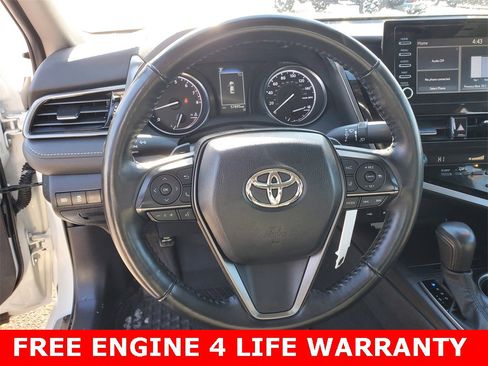 Used 2023 Toyota Camry SE image 12