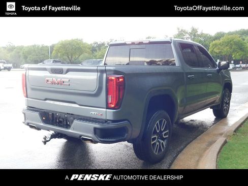 Used 2022 GMC Sierra 1500 AT4 w/ AT4 Premium Package AWD/4WD image 4