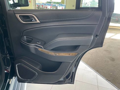 Used 2016 GMC Yukon Denali w/ Open Road Package image 28
