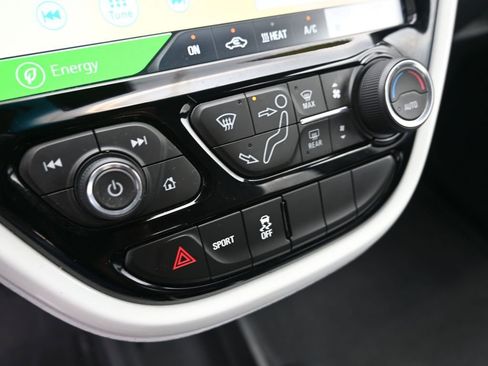 Used 2019 Chevrolet Bolt LT image 16
