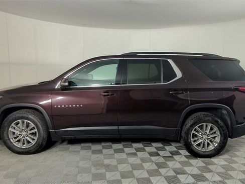 Used 2022 Chevrolet Traverse LT image 8