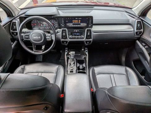 Certified 2022 Kia Sorento SX AWD/4WD image 25