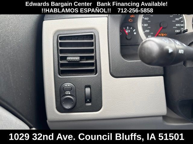 Used 2005 Chevrolet Equinox LT w/ Preferred Equipment Group AWD/4WD image 20