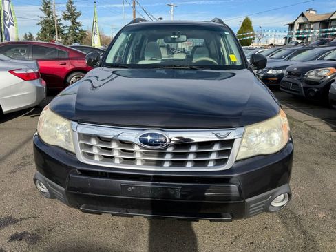 Used 2013 Subaru Forester 2.5X Premium w/ All-Weather Plus Pkg image 2
