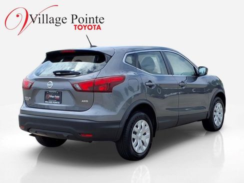 Used 2019 Nissan Rogue Sport S AWD/4WD image 7