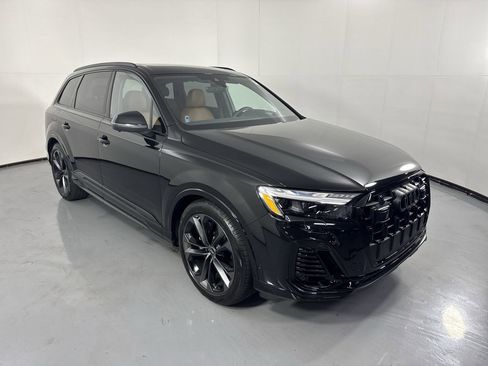 Used 2025 Audi Q7 3.0T Prestige AWD/4WD image 33
