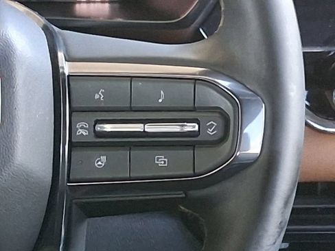 Used 2026 GMC Canyon AT4 w/ Technology Plus Package AWD/4WD image 11