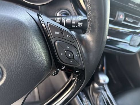 Certified 2019 Toyota C-HR Limited FWD image 18