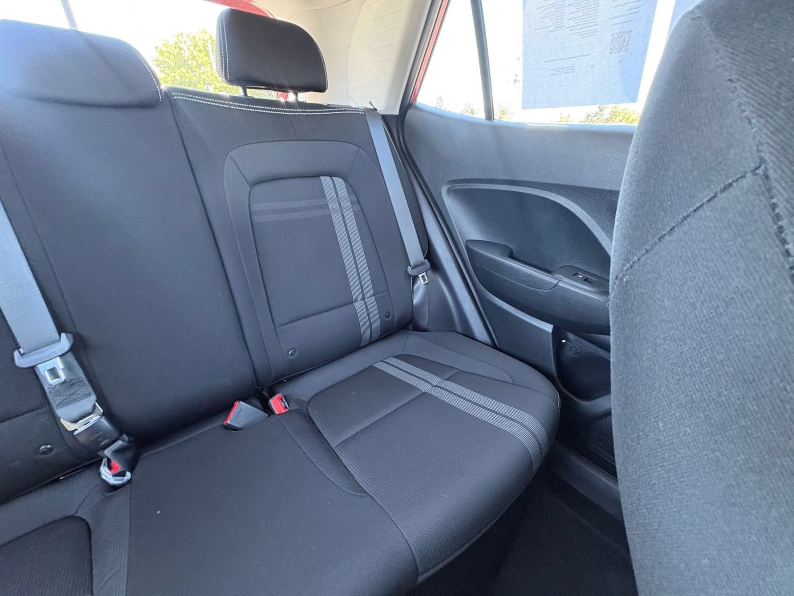 Used 2025 Hyundai Venue SEL FWD image 36