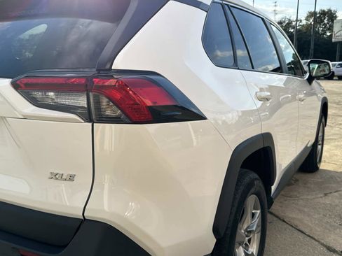 Used 2025 Toyota RAV4 XLE image 13