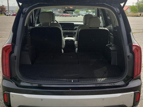 Used 2024 Kia Telluride S AWD/4WD image 18