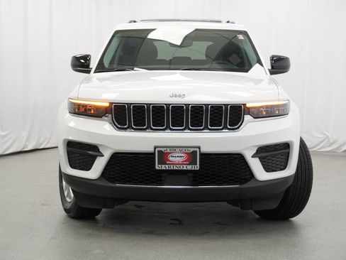 Used 2023 Jeep Grand Cherokee Laredo w/ Luxury Tech Group I AWD/4WD image 8
