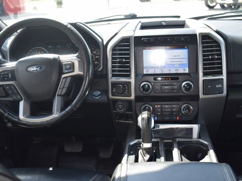 Used 2019 Ford F150 Platinum w/ Equipment Group 701A Luxury AWD/4WD image 15