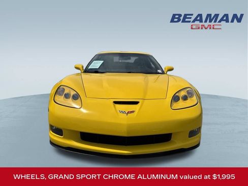 Used 2011 Chevrolet Corvette Grand Sport w/ Preferred Equipment Group RWD image 2
