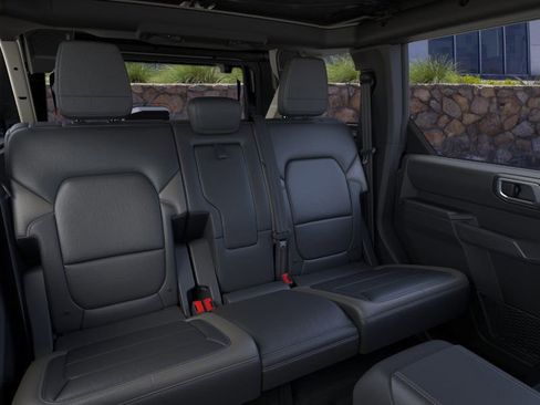 New 2025 Ford Bronco Outer Banks image 11