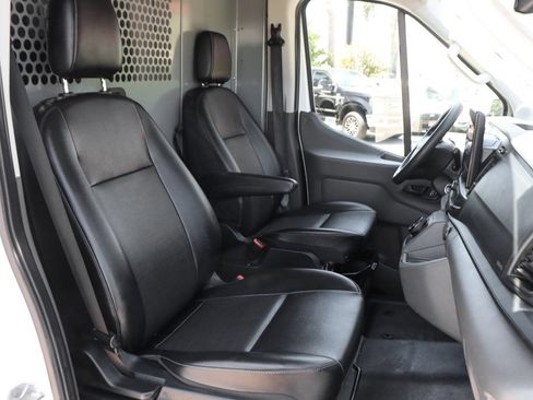 Used 2023 Ford E-Transit Medium Roof RWD image 37