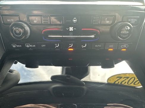 Used 2022 Jeep Grand Cherokee L Limited image 22