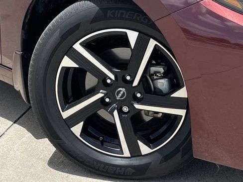 Used 2024 Nissan Sentra SV w/ Lighting Package FWD image 9