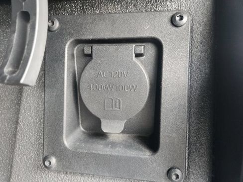 Used 2024 Toyota Tundra Platinum AWD/4WD image 16