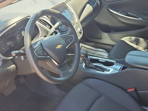Used 2025 Chevrolet Malibu LT FWD image 14