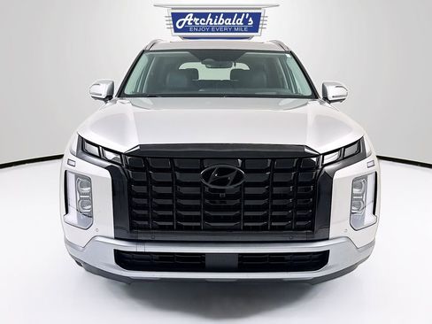 Used 2025 Hyundai Palisade Limited AWD/4WD image 2