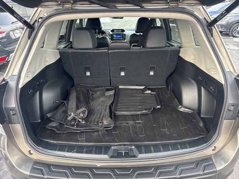 Used 2019 Subaru Forester Limited w/ Popular Package #3 image 27