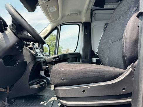 Used 2023 RAM ProMaster 2500 FWD image 17