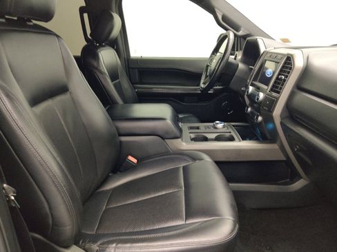 Used 2020 Ford Expedition XLT w/ Equipment Group 201A RWD image 21