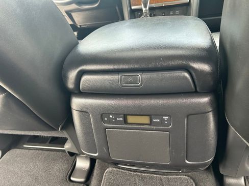 Used 2023 Nissan Armada SL w/ Captain's Chairs Package RWD image 25