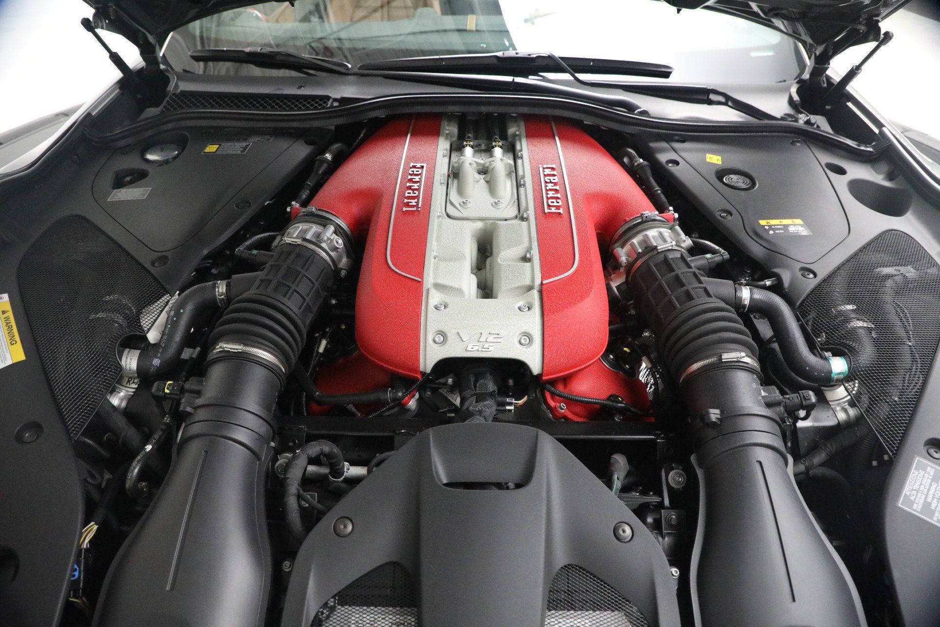 Certified 2021 Ferrari 812 GTS RWD image 29