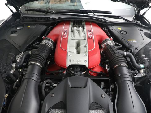 Certified 2021 Ferrari 812 GTS RWD image 29