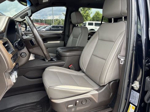Used 2021 GMC Yukon SLT w/ SLT Luxury Package AWD/4WD image 16