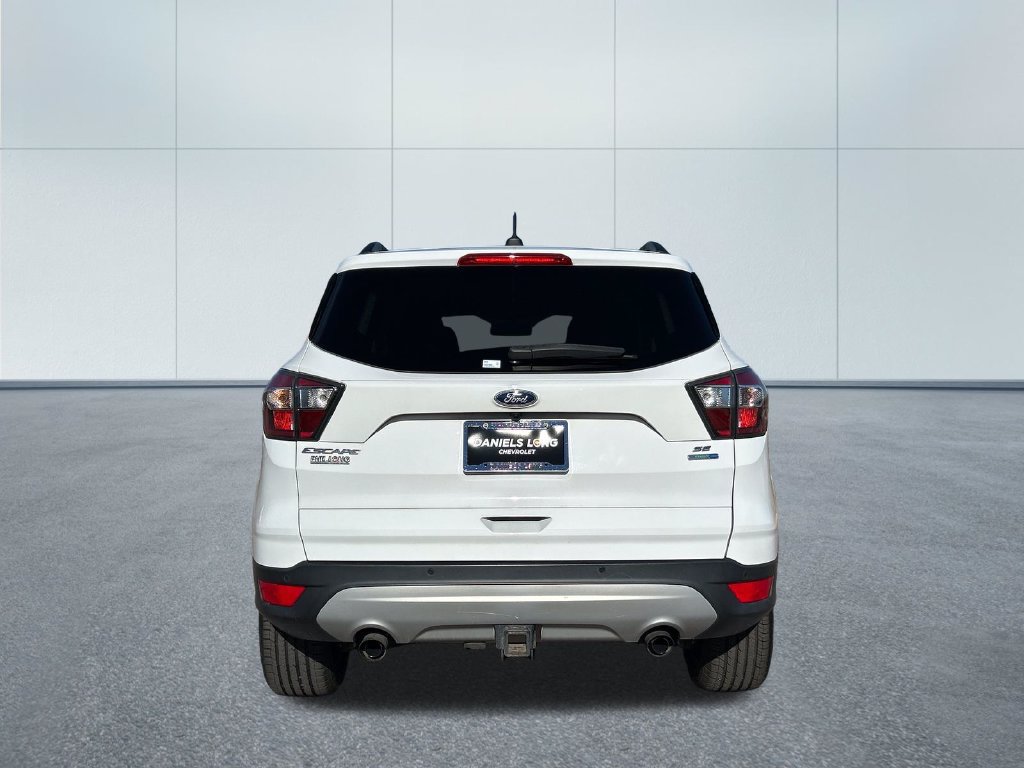 Used 2017 Ford Escape SE w/ Equipment Group 201A AWD/4WD image 4