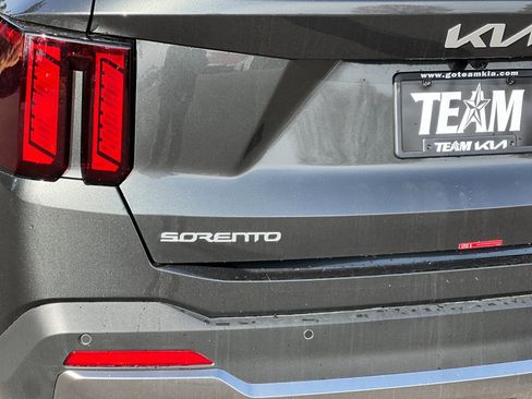 New 2026 Kia Sorento EX image 28