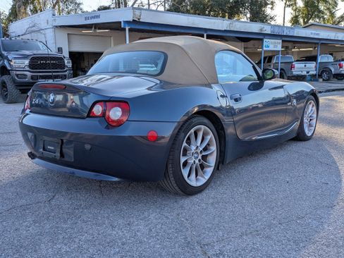 Used 2005 BMW Z4 2.5i image 4