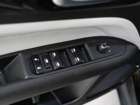 Used 2024 Jeep Compass Limited AWD/4WD image 19