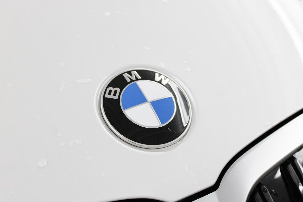 Used 2026 BMW 330i Sedan w/ Convenience Package RWD image 40