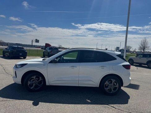 Used 2023 Ford Escape ST-Line w/ Tech Pack #1 image 5