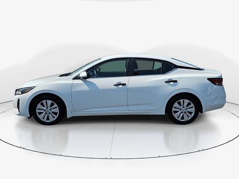 Used 2025 Nissan Sentra S FWD image 10