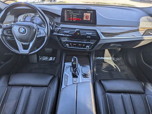 Used 2019 BMW 530i xDrive w/ Convenience Package image 6
