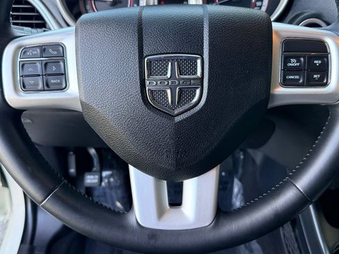 Used 2018 Dodge Journey SE w/ Connectivity Group FWD image 18
