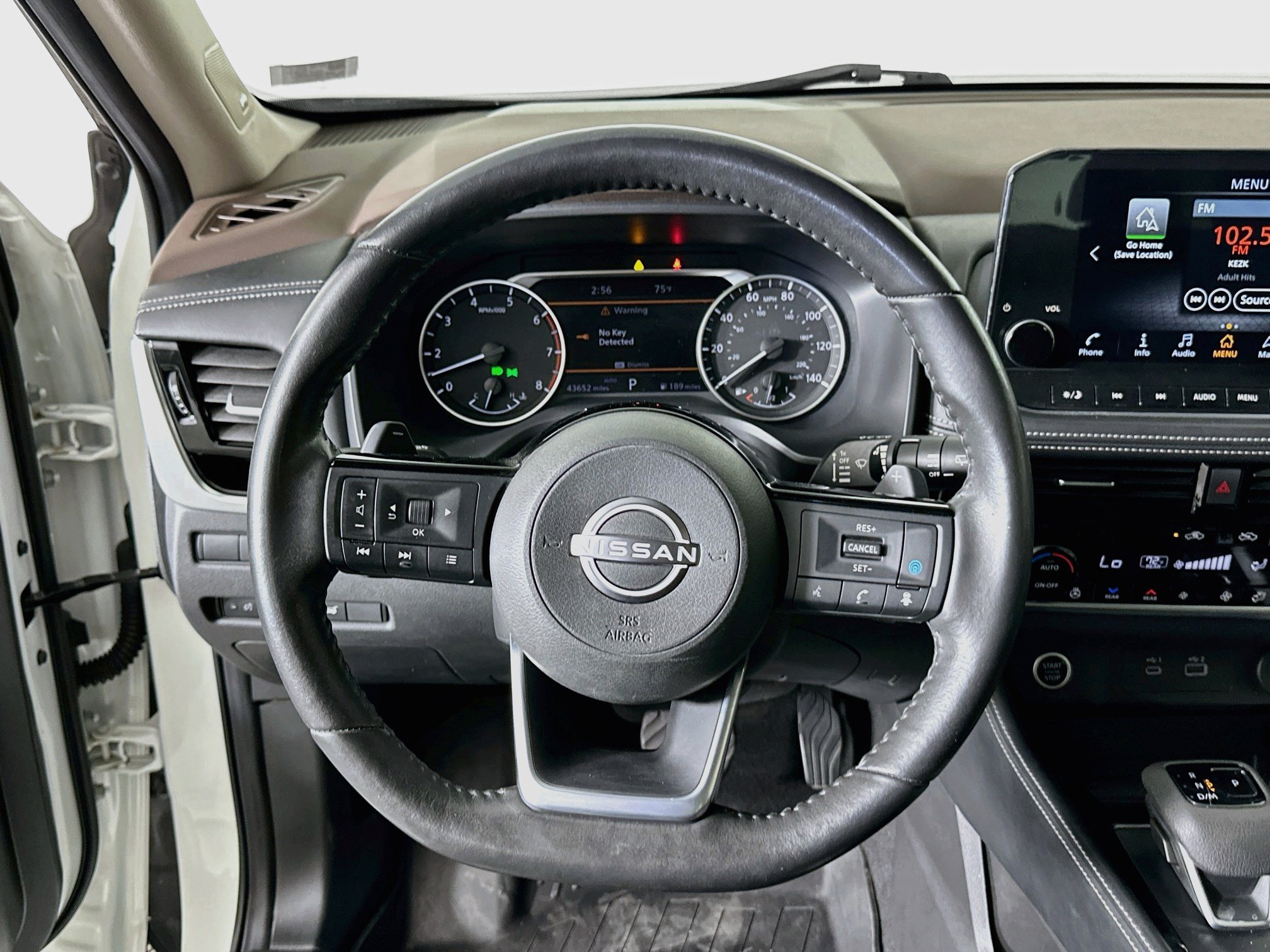 Used 2023 Nissan Rogue SL w/ SL Premium Package AWD/4WD image 18