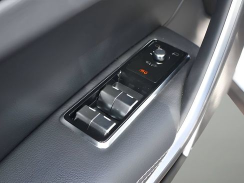 New 2026 Jaguar F-PACE R-Dynamic S AWD/4WD image 11